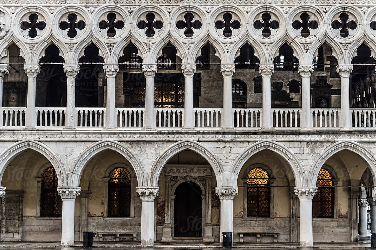 Doge\'s Palace facade