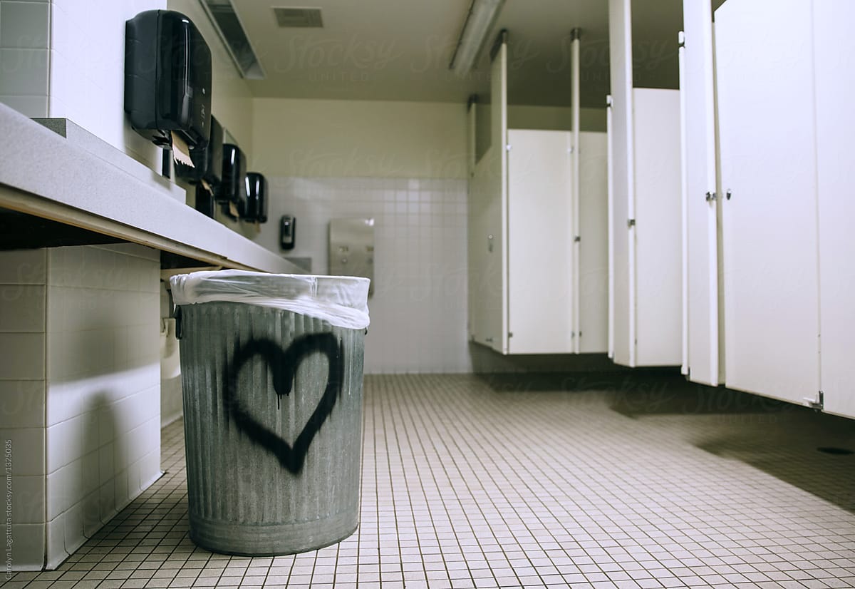 Bathroom heart