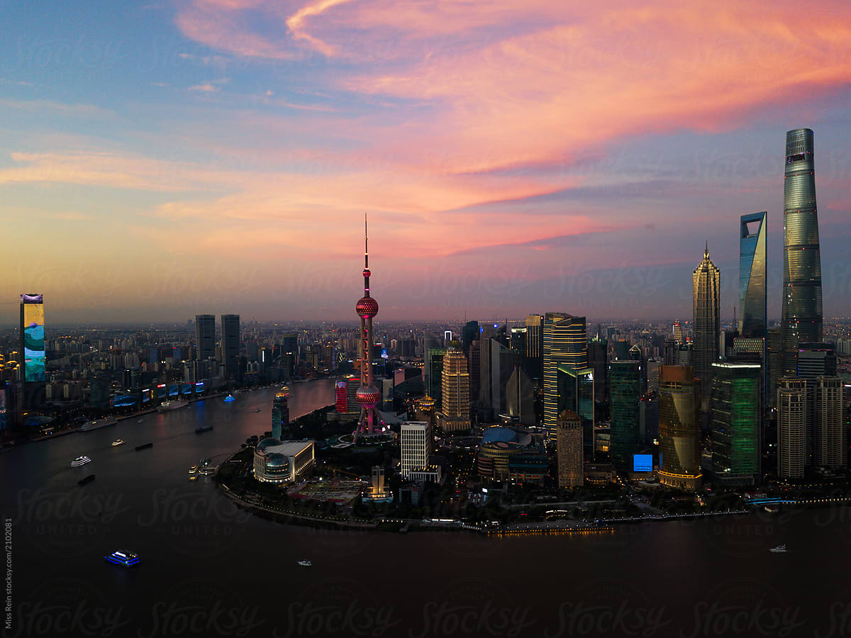 Panoramic photo of sunrise on the Bund with morning glow