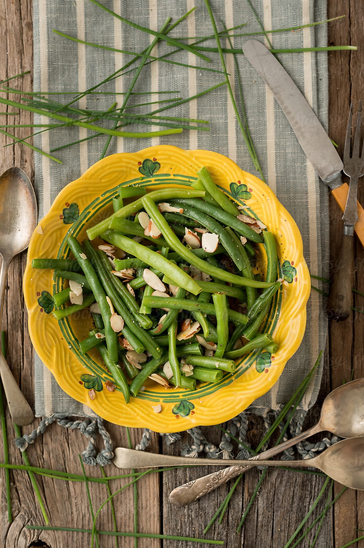 Side Dish: Geeen Beans with Slivered Almonds