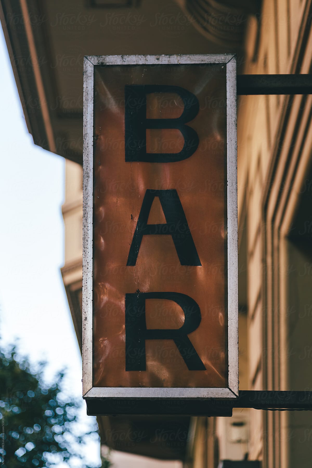 Old Classic Bar Sign