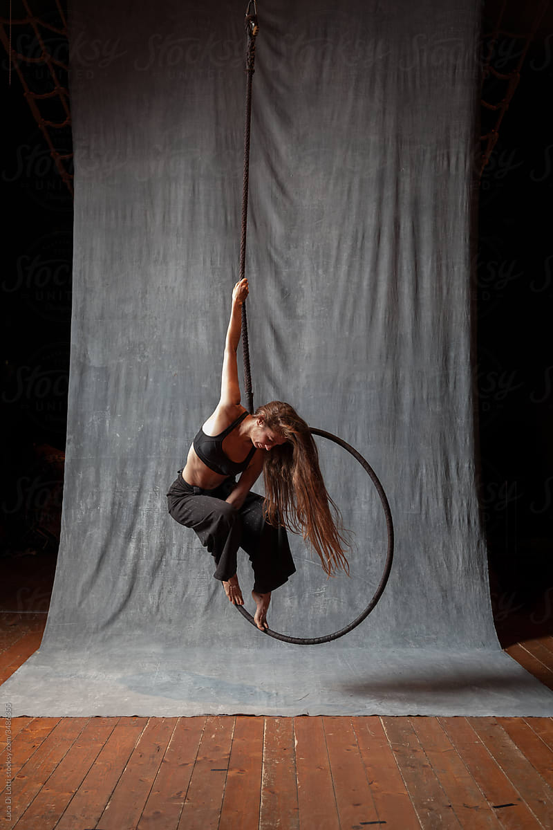 aerialist performer at the circus