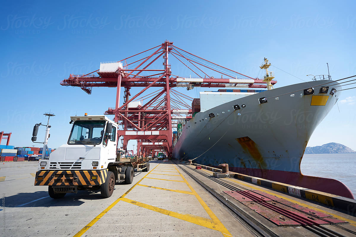 International cargo shipping