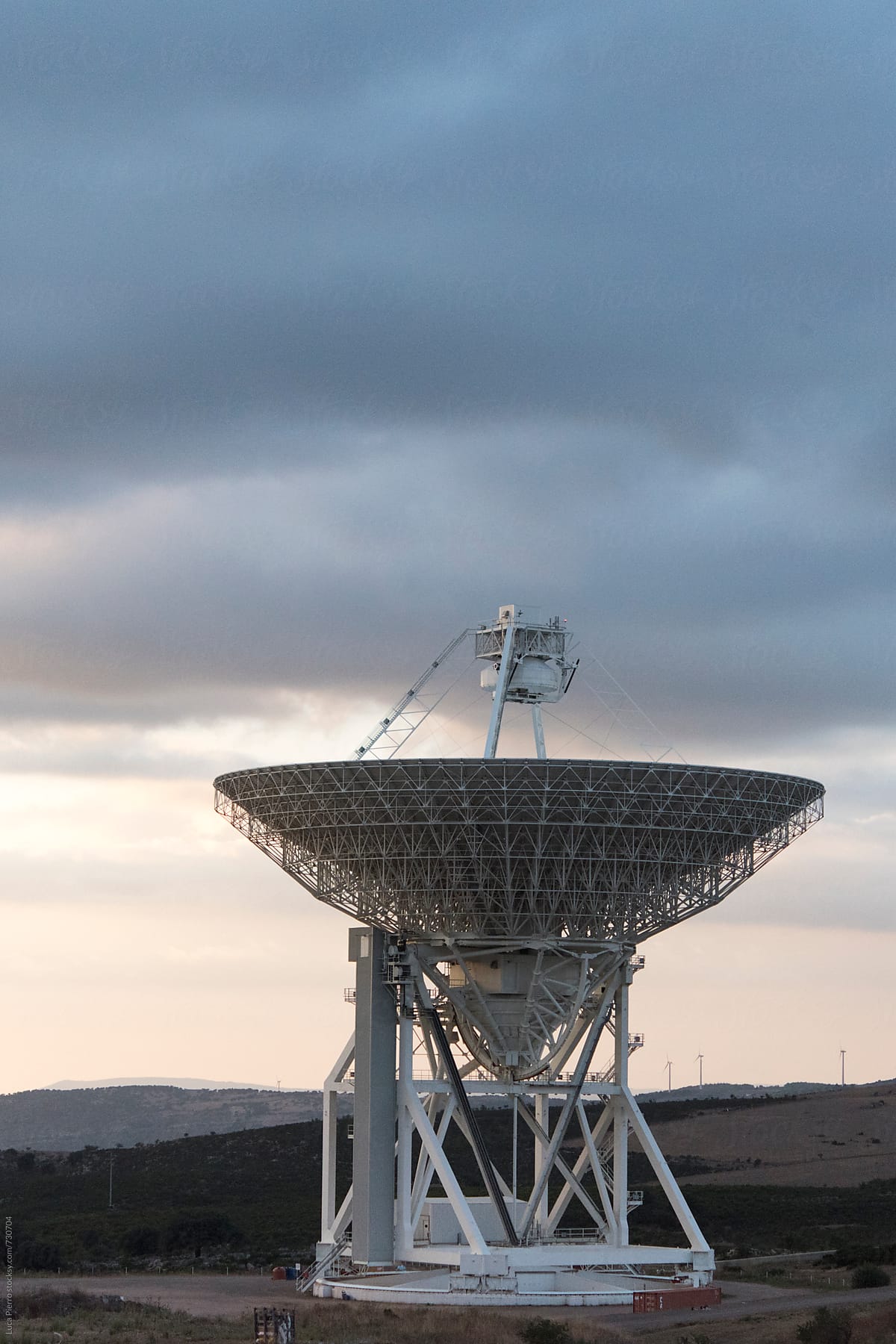 Large radio telescope