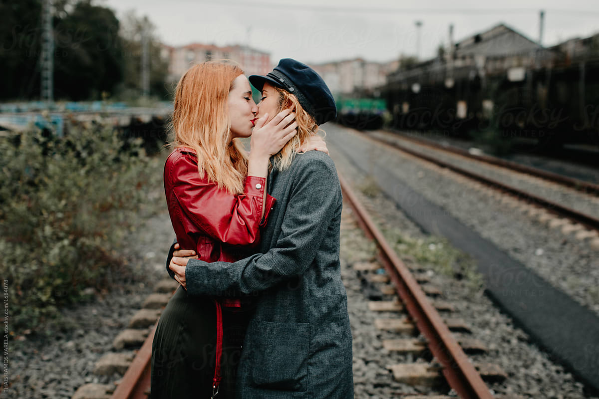 11 Pics of Real Lesbian Couples You Should Not Miss During 