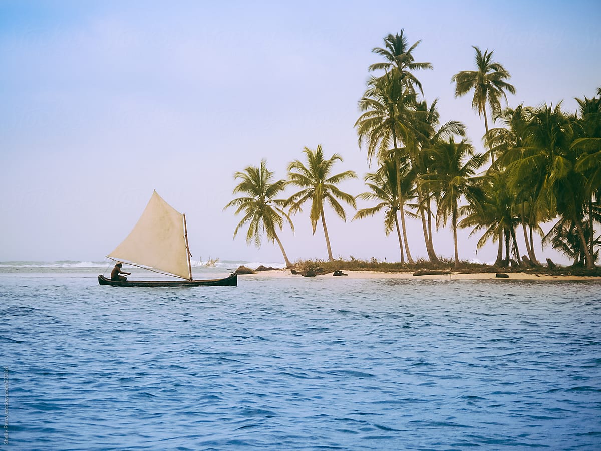 Traditional sailing at the palm covered islands of San Blas, Panama