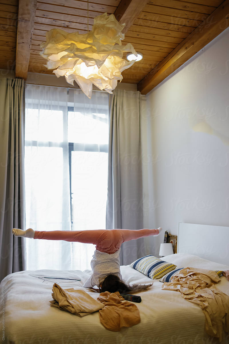 Bedroom Gymnastics Creative Twine Making