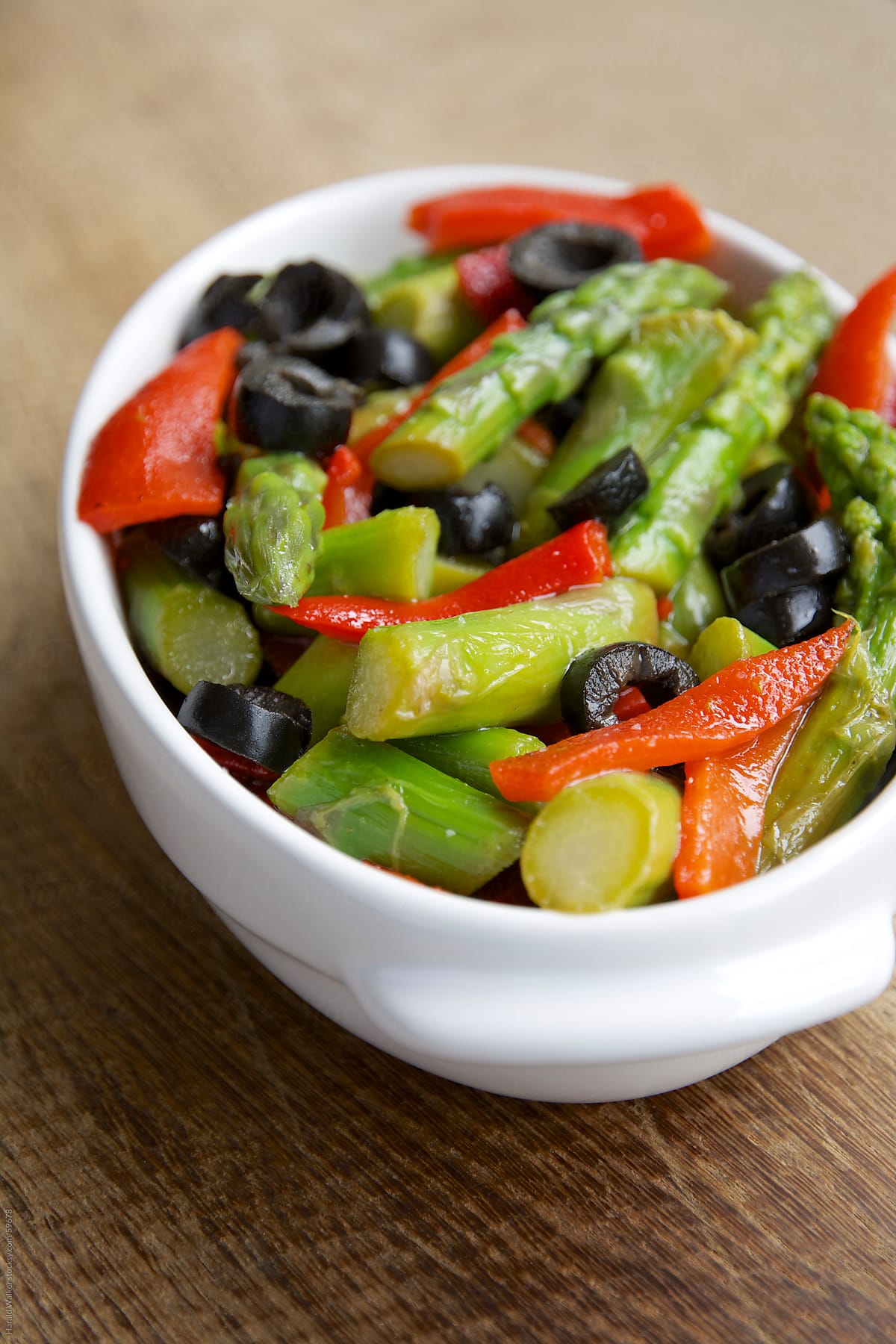 Side dish with Roasted Pepper and Asparagus