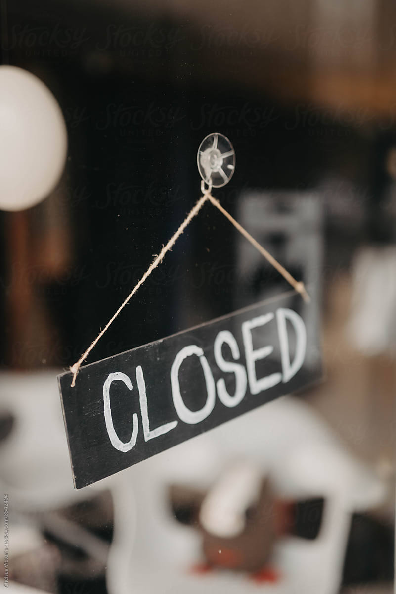 Closed store sign