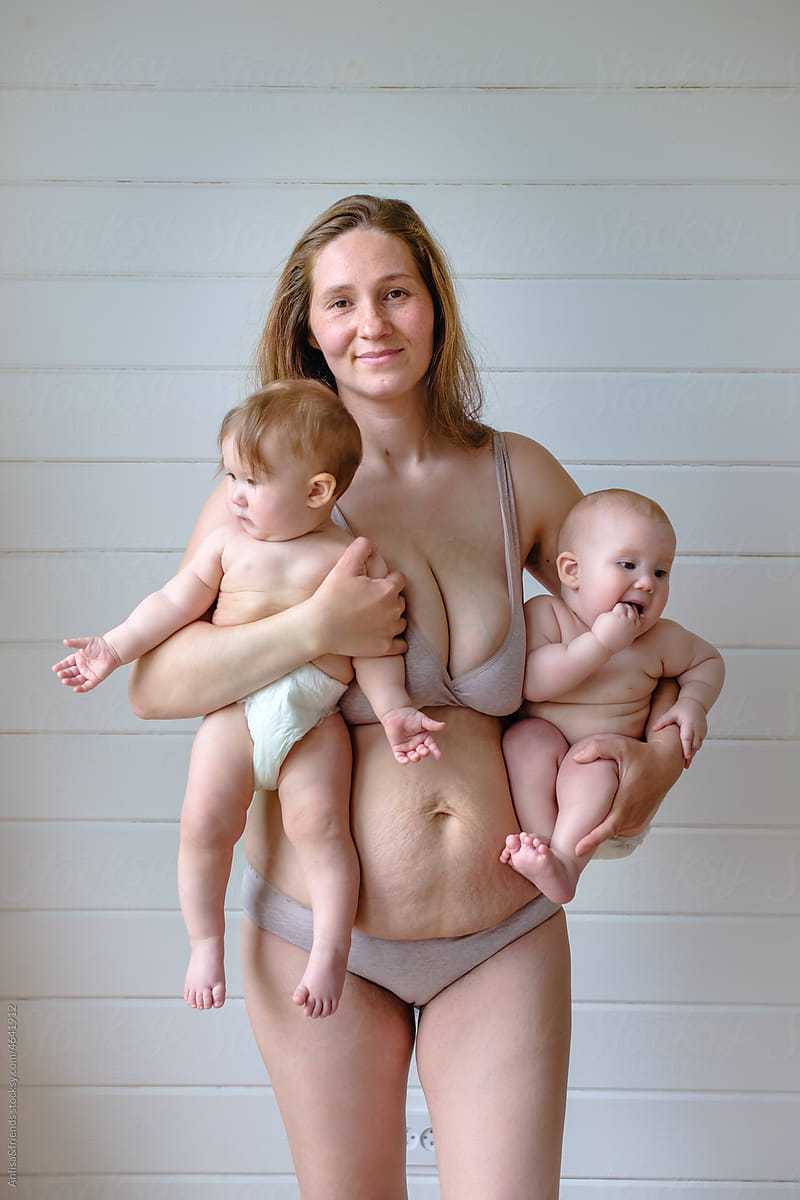 woman post-pregnancy: woman postpartum