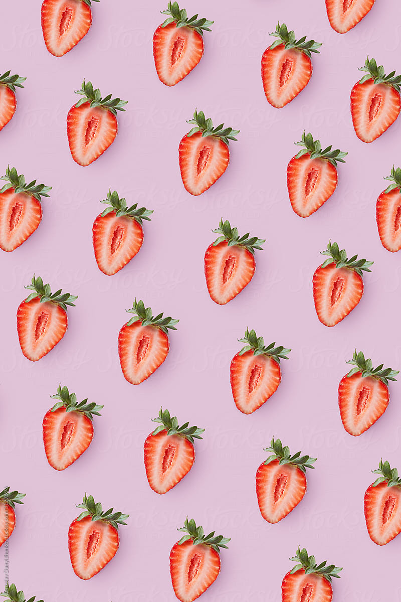 Organic natural strawberries pattern.