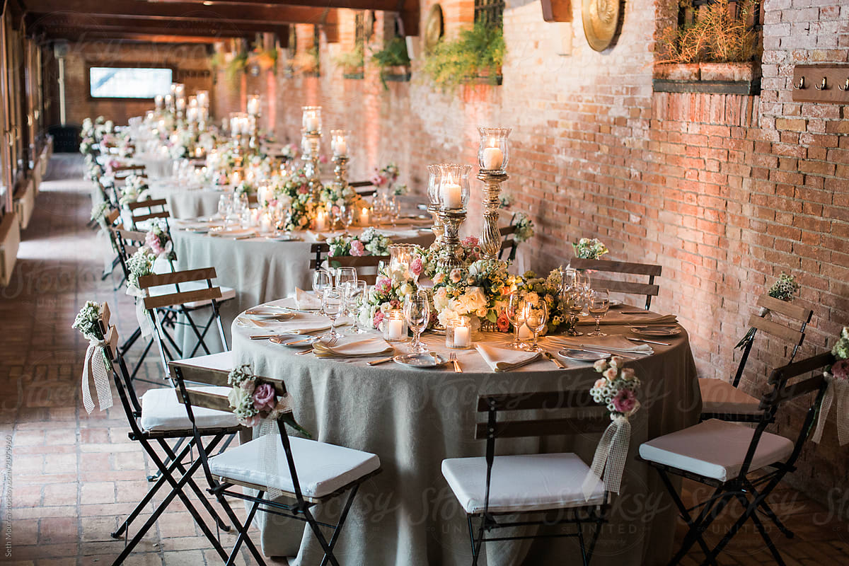 An elegant Italian indoor wedding Reception