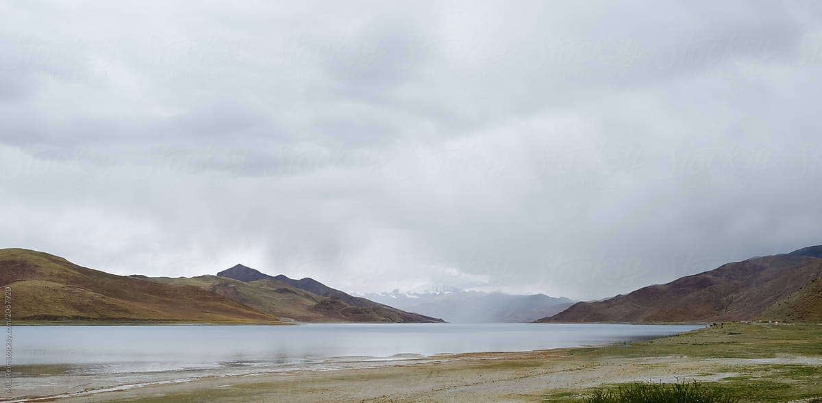 Tibet yamdrok fault scenery