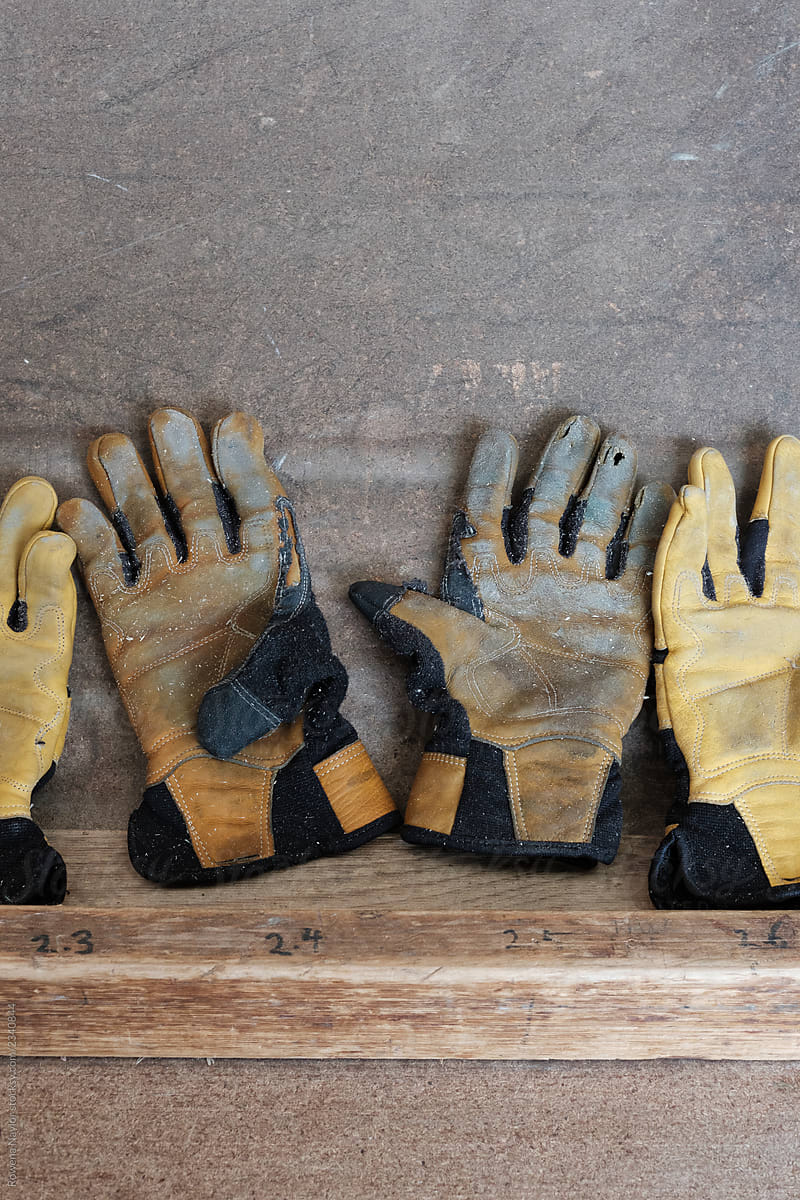 Safety protection gloves