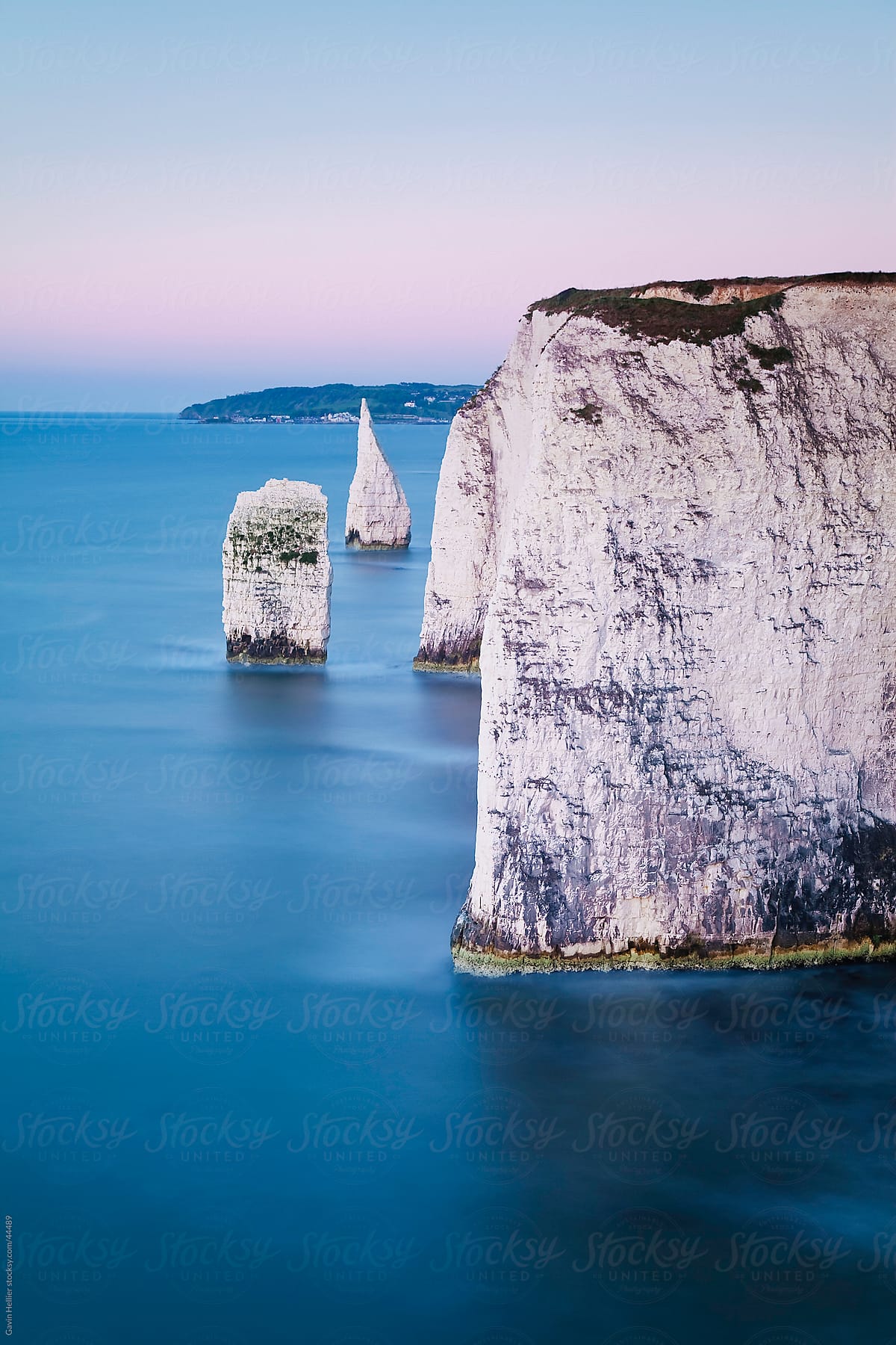 Dawn over Old Harry Rocks on the Jurassic Coast, UNESCO World Heritage Site, Dorset, England, United Kingdom, Europe