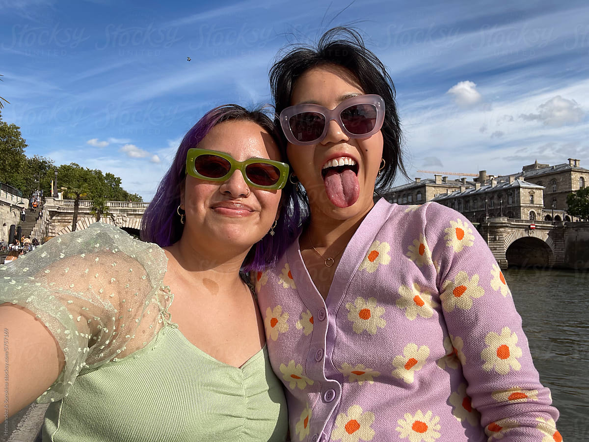 Two Woman Funny Selfie In Paris