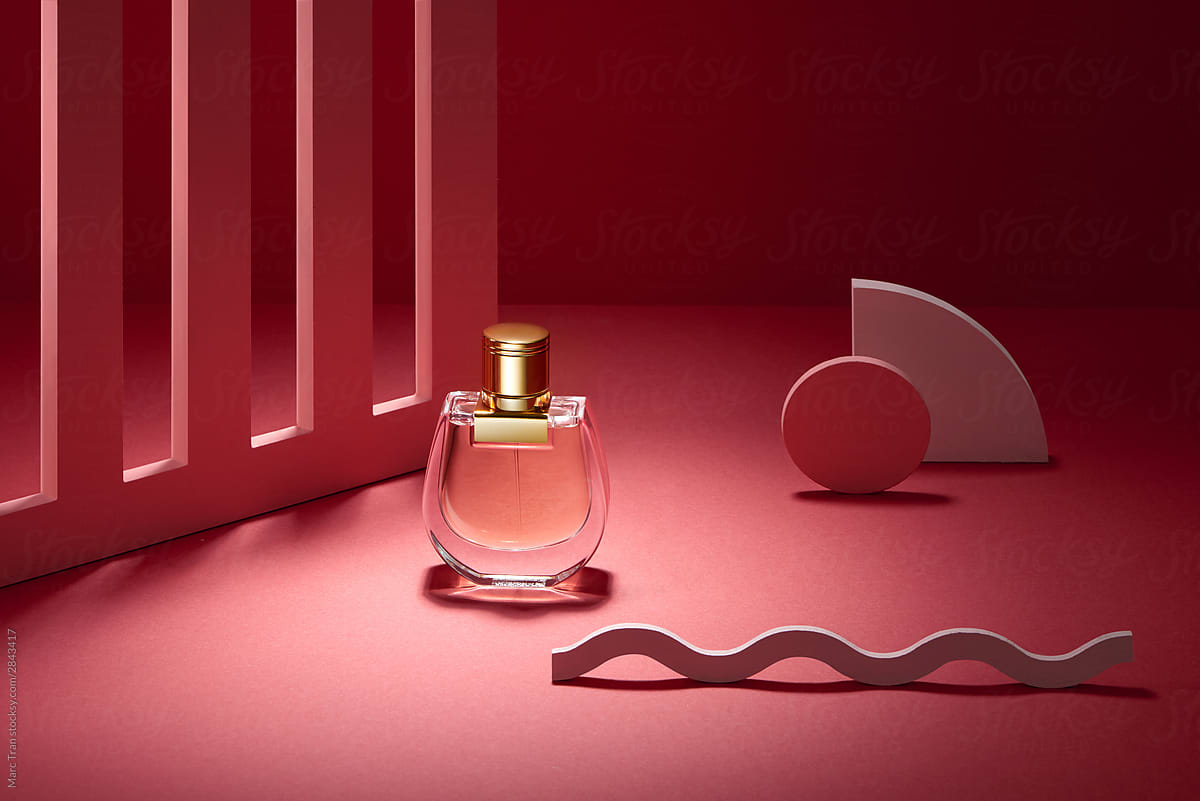 Perfume bottle. Women\'s trendy perfume