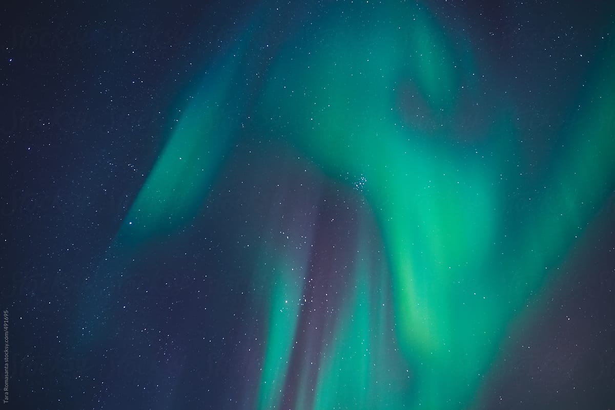 overhead Northern Lights in Alaska
