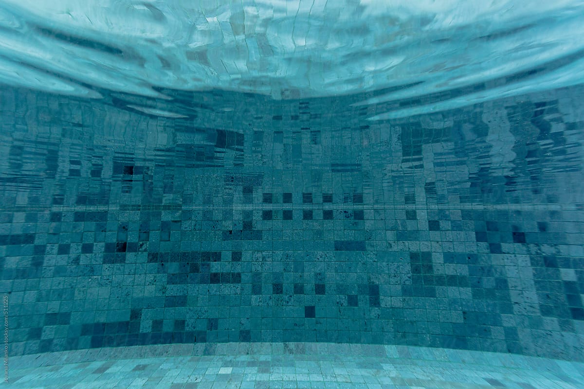 Pool wall underwater
