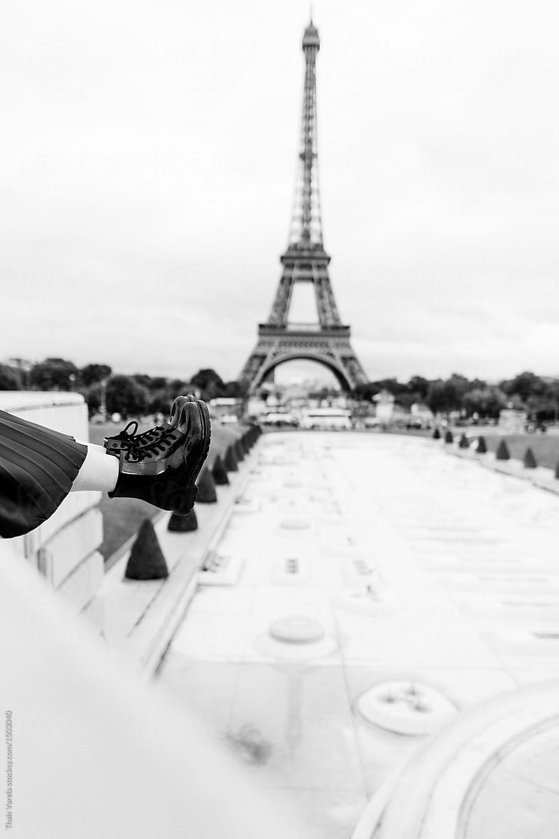 eiffel tower in black an white with shoes