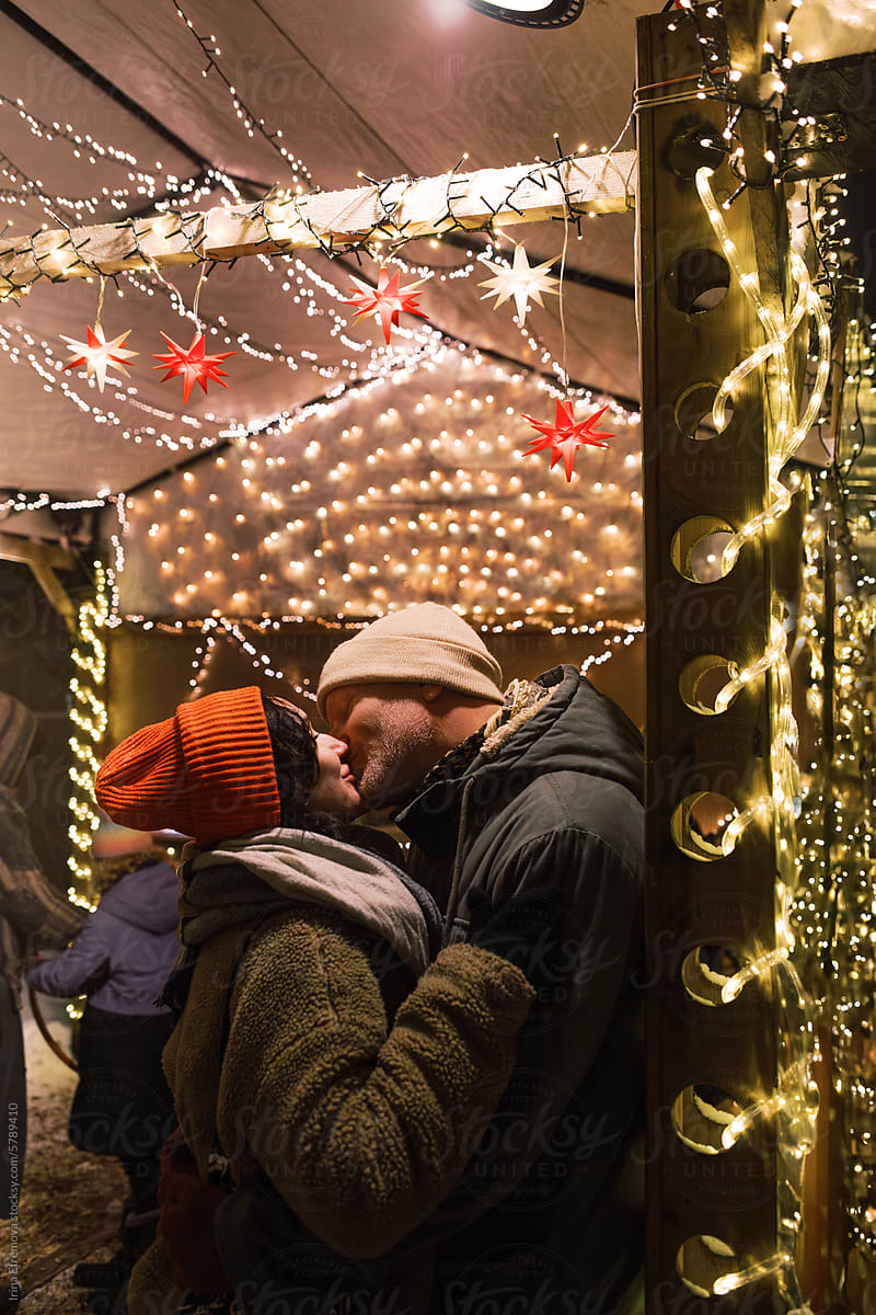 Starry Kiss at Christmas Market