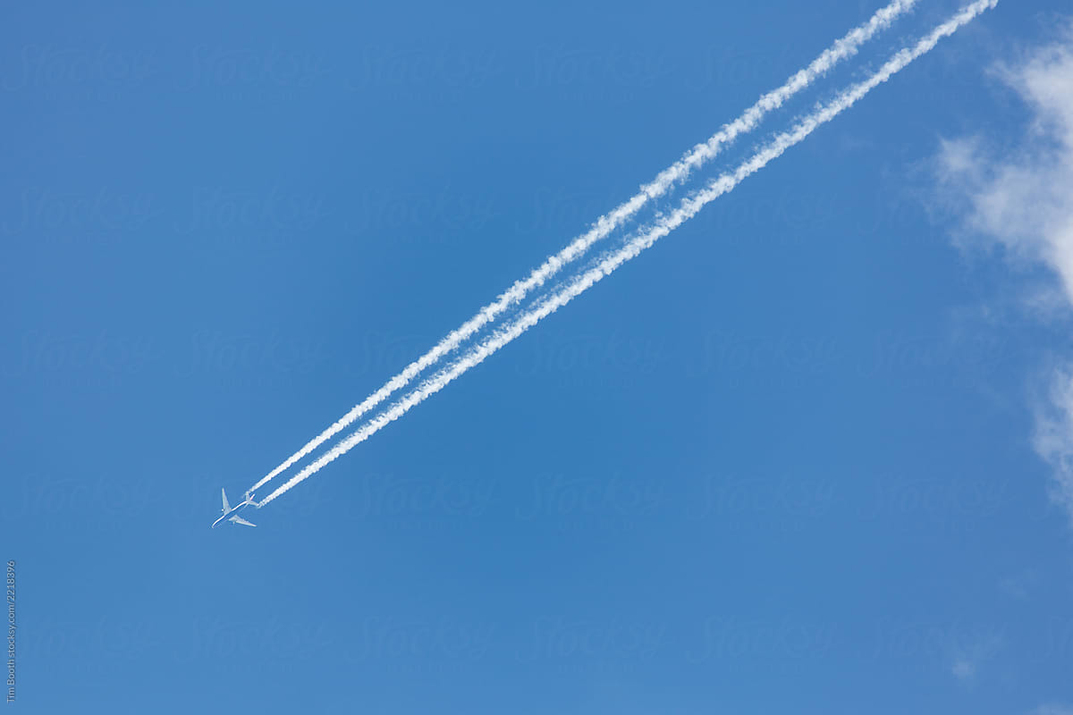 Jet trail in a clear blue sky
