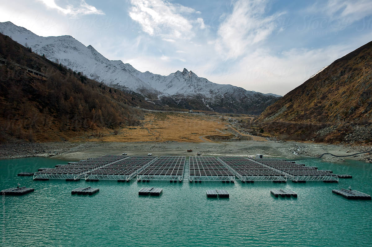 Renewables innovation - floating PV solar energy power plant