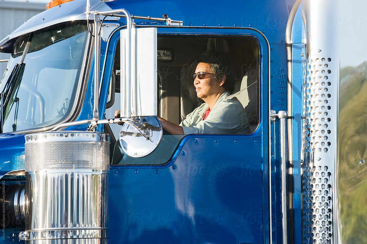 HIspanic femal truck driver.
