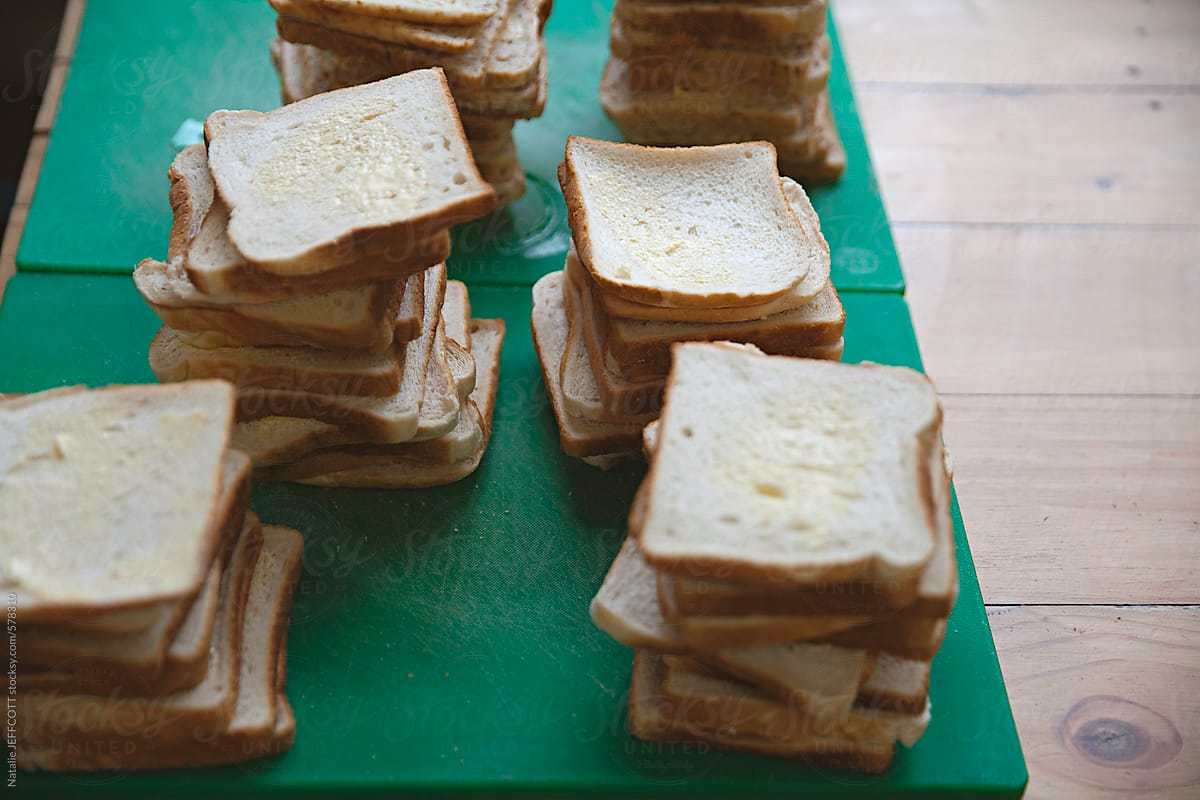 making sandwiches on school camp - white bread and butter