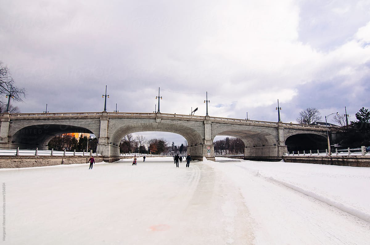 skating on the Rideau canal