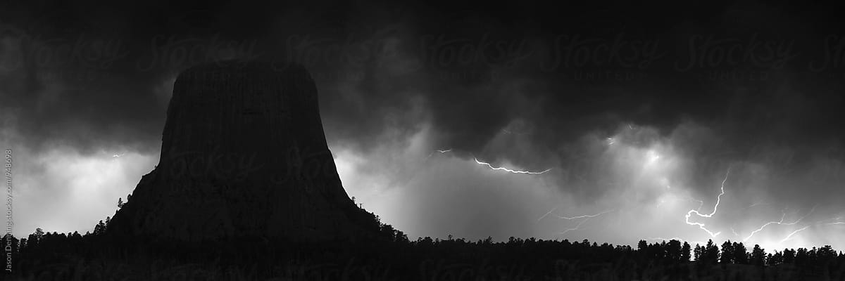 Lightening and the Devils Tower