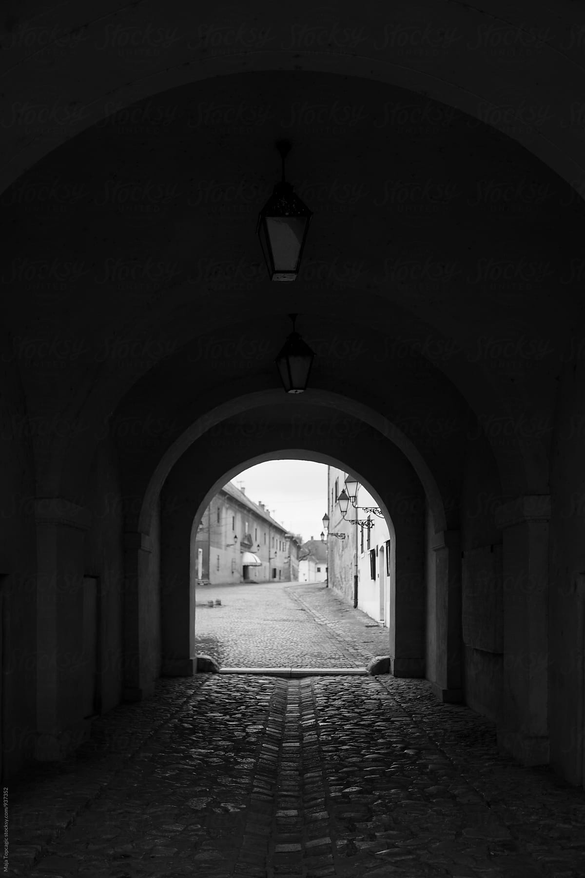 A tunnel to the old town