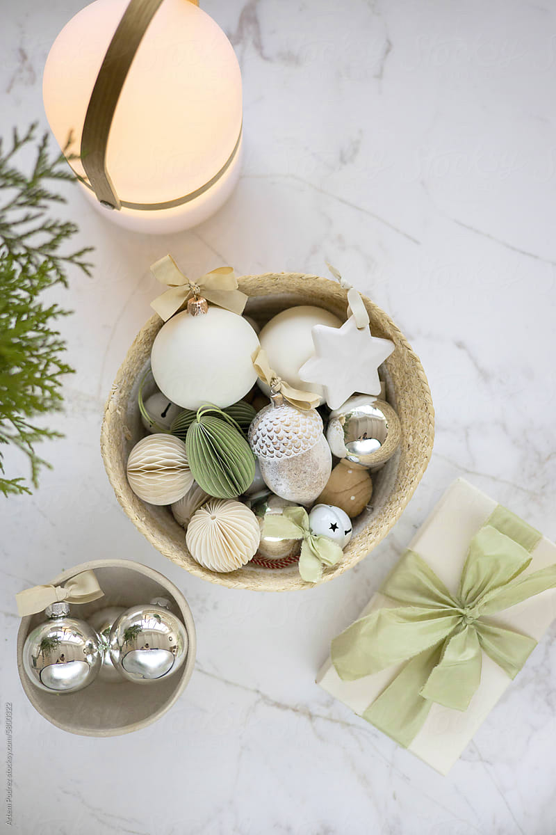 Elegant Christmas decorations on the marble table