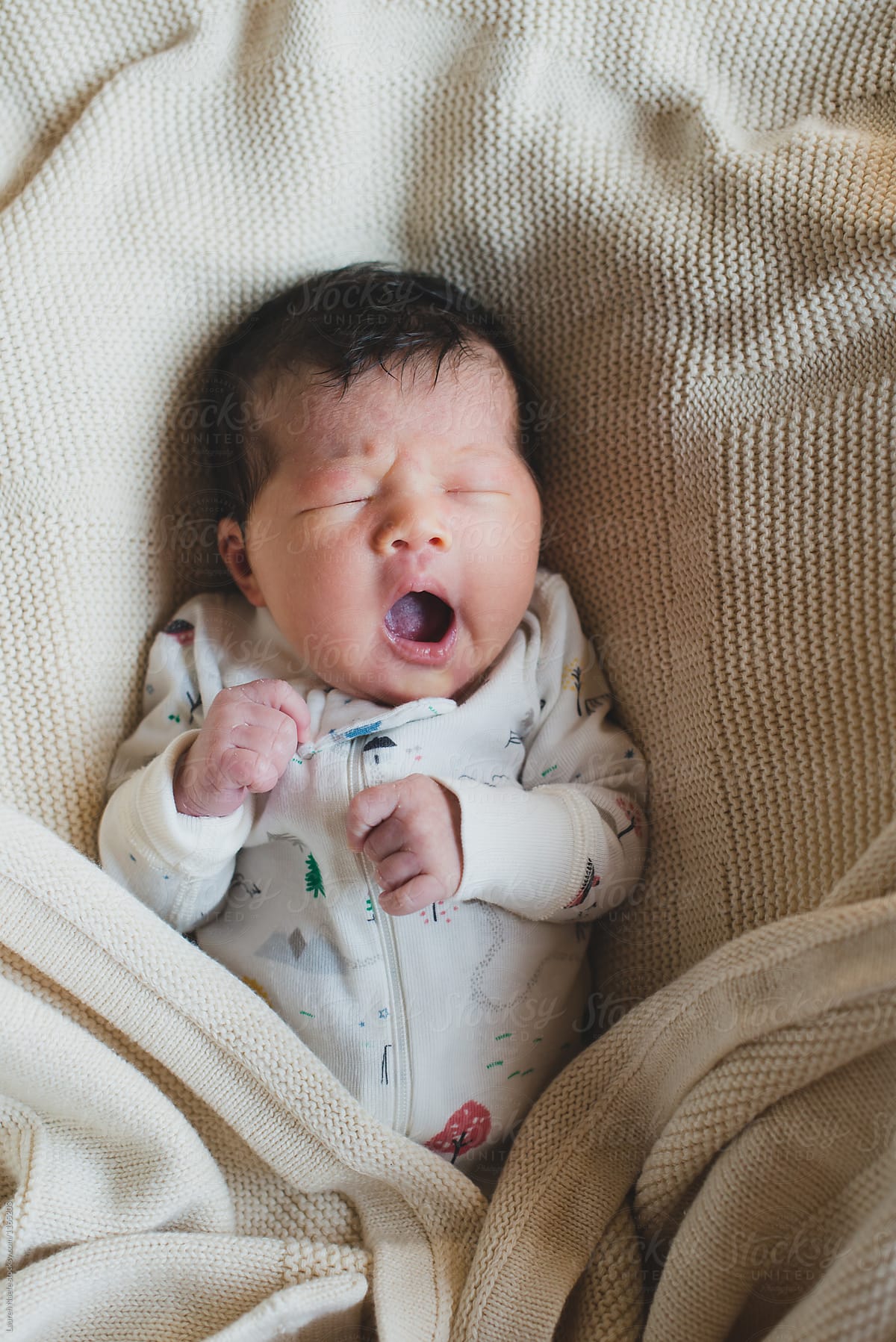 Newborn Baby Yawning Del Colaborador De Stocksy Lauren Lee Stocksy