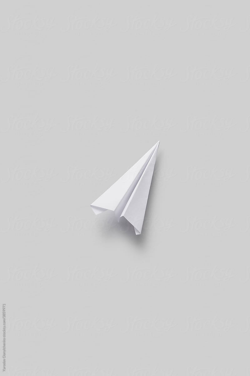 White paperplane