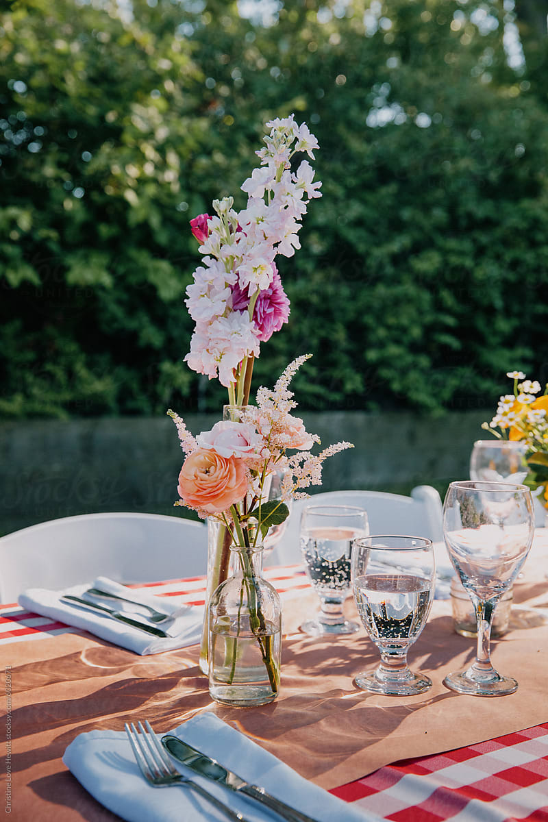table flower arrangement