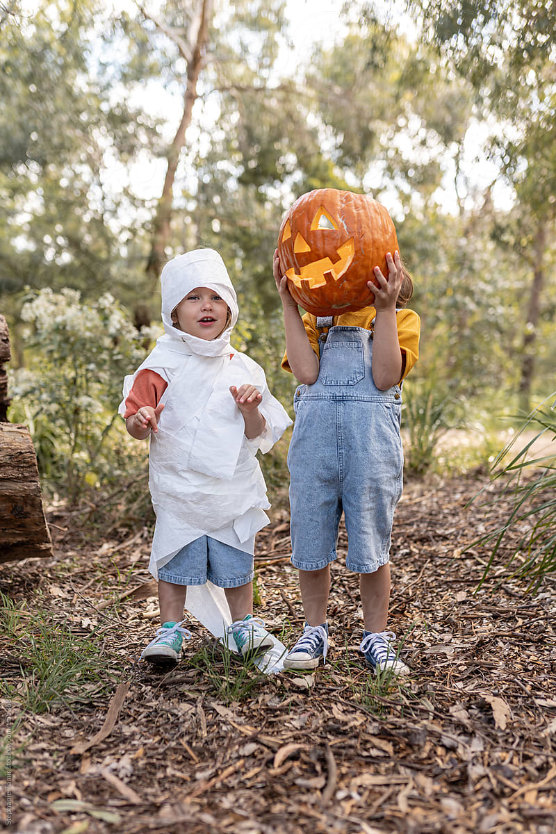 Two sibling in halloween DYO costume