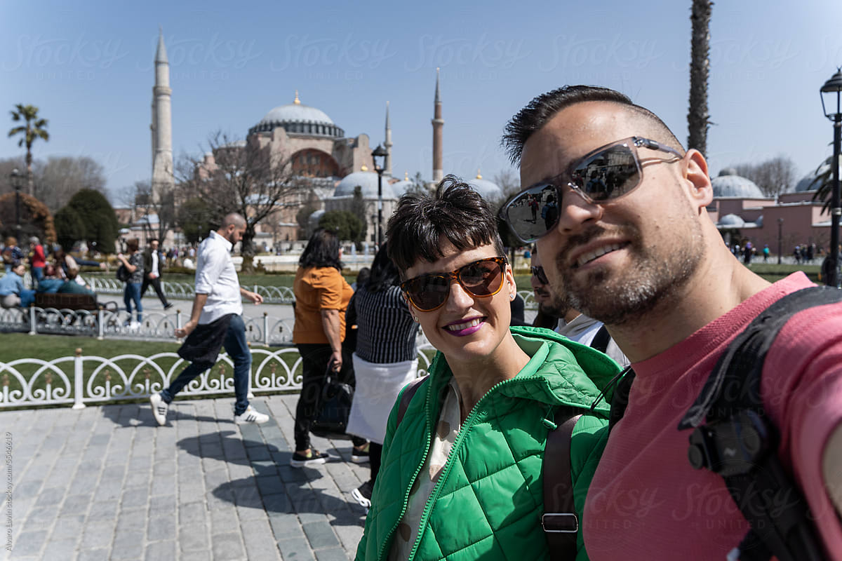 Tourist couple in Istanbul.