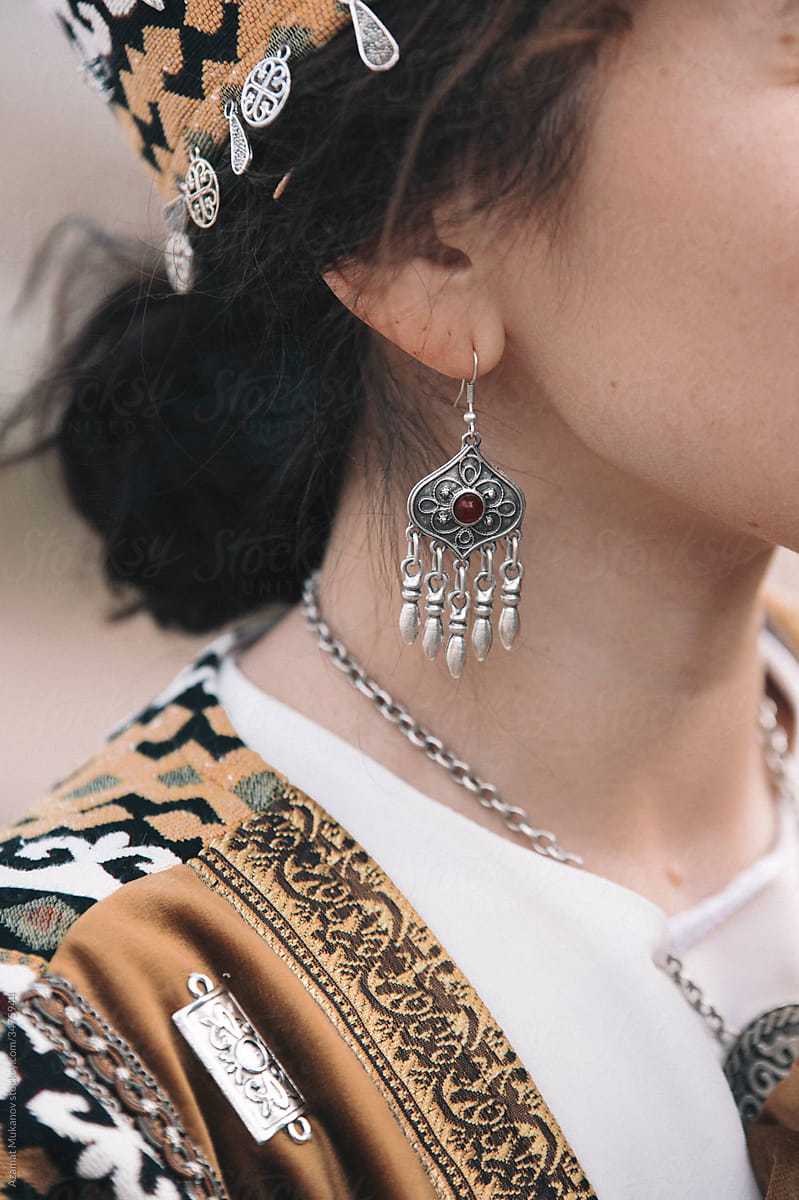 Middle Asian Traditional Vintage Jewelry for Women