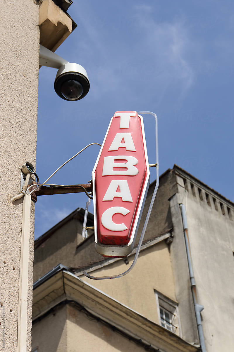 French \'Tabac\' sign
