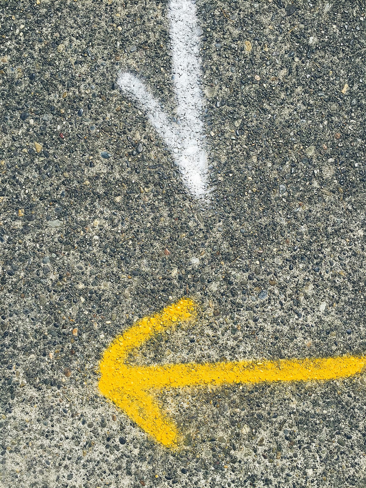 Yellow and white arrows