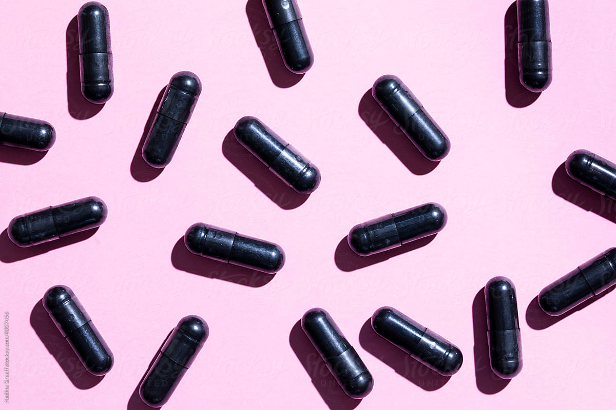 Activated charcoal capsule