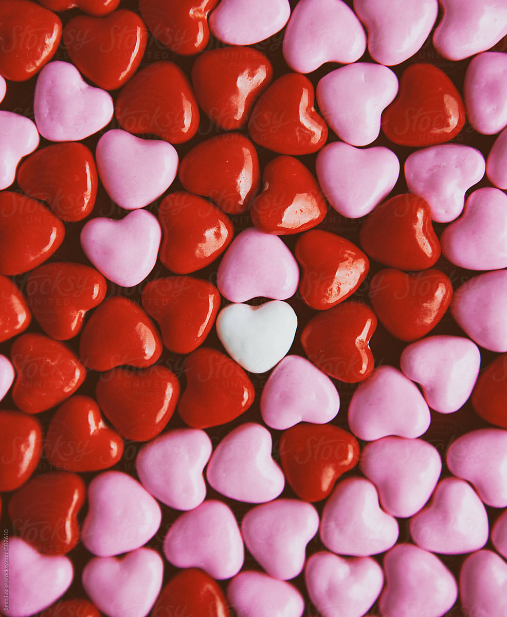 Valentine\'s: White Heart Candy Stands Out From Crowd