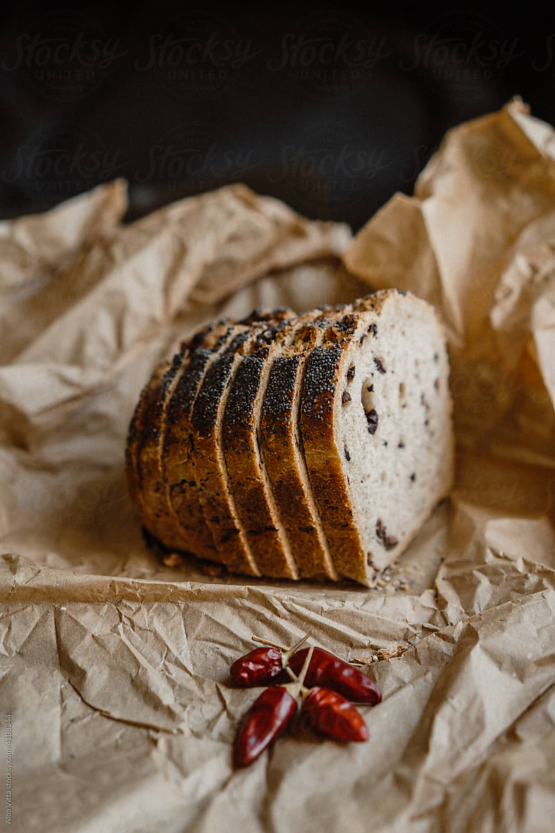 Rustic bread with dates