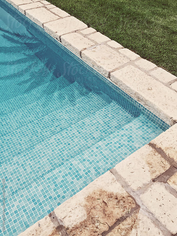 Detail of the corner of a swimming pool with steps