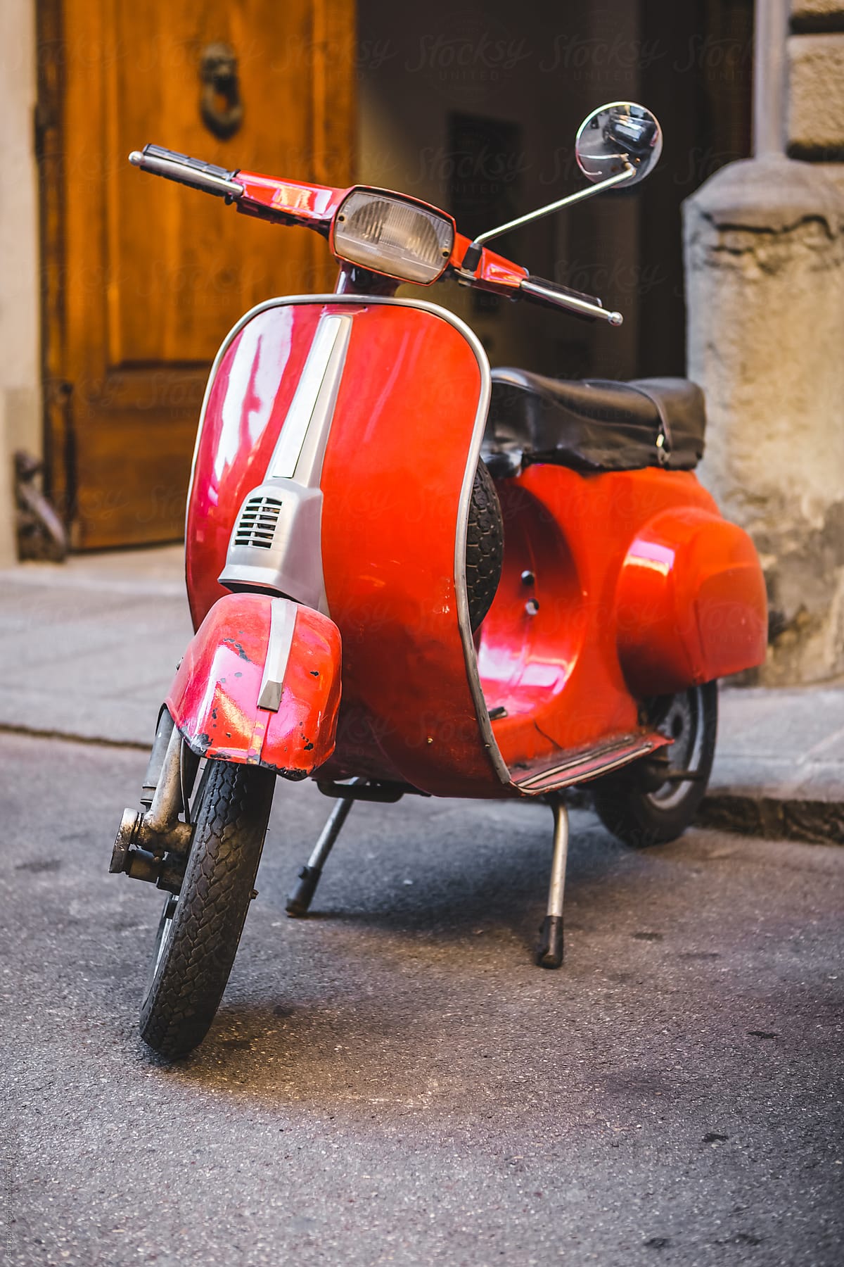 formel Dronning fungere Old Italian Scooter Parked In Alley" by Stocksy Contributor "Giorgio  Magini" - Stocksy