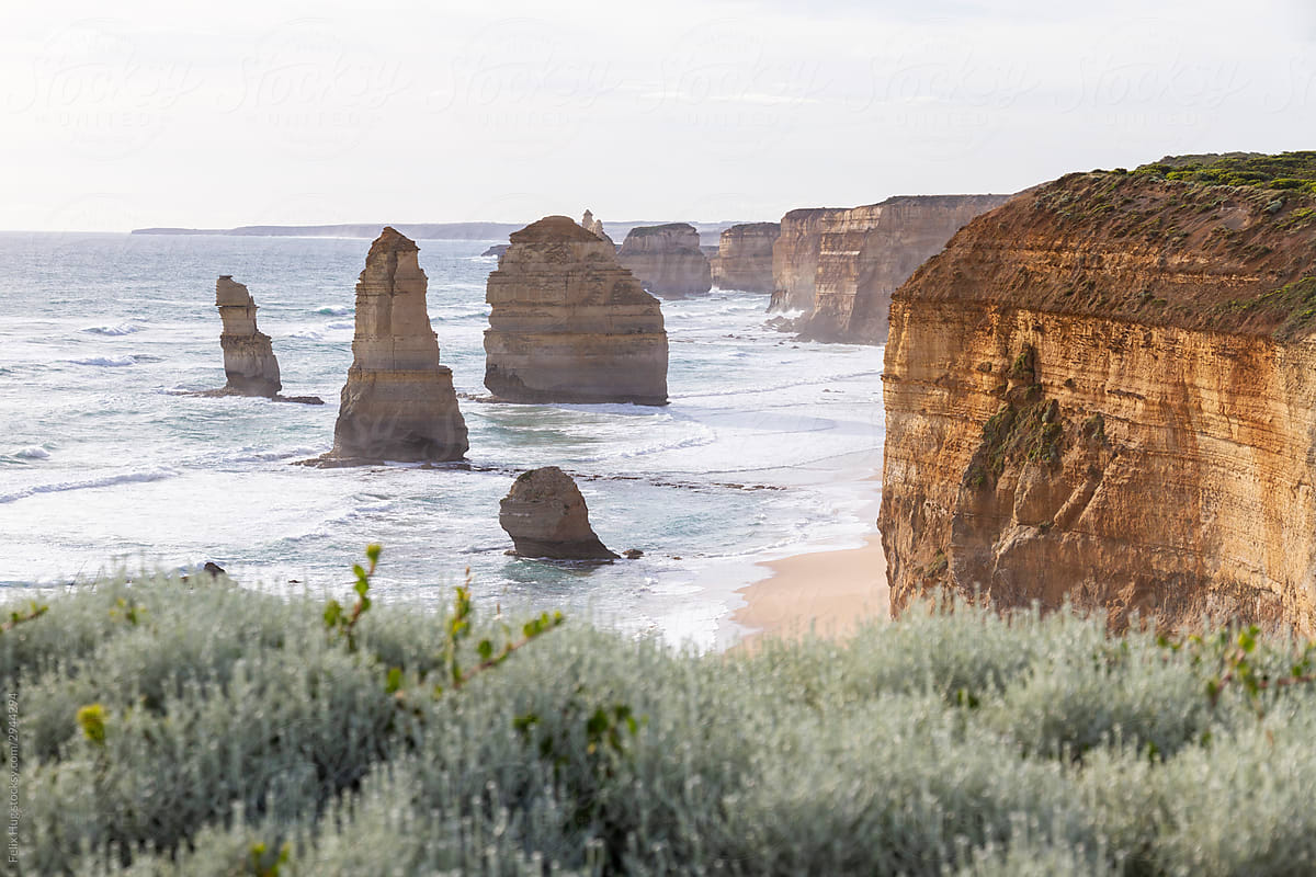 Great Ocean Road, view over the sandstone cliffs and the 12 Apostles