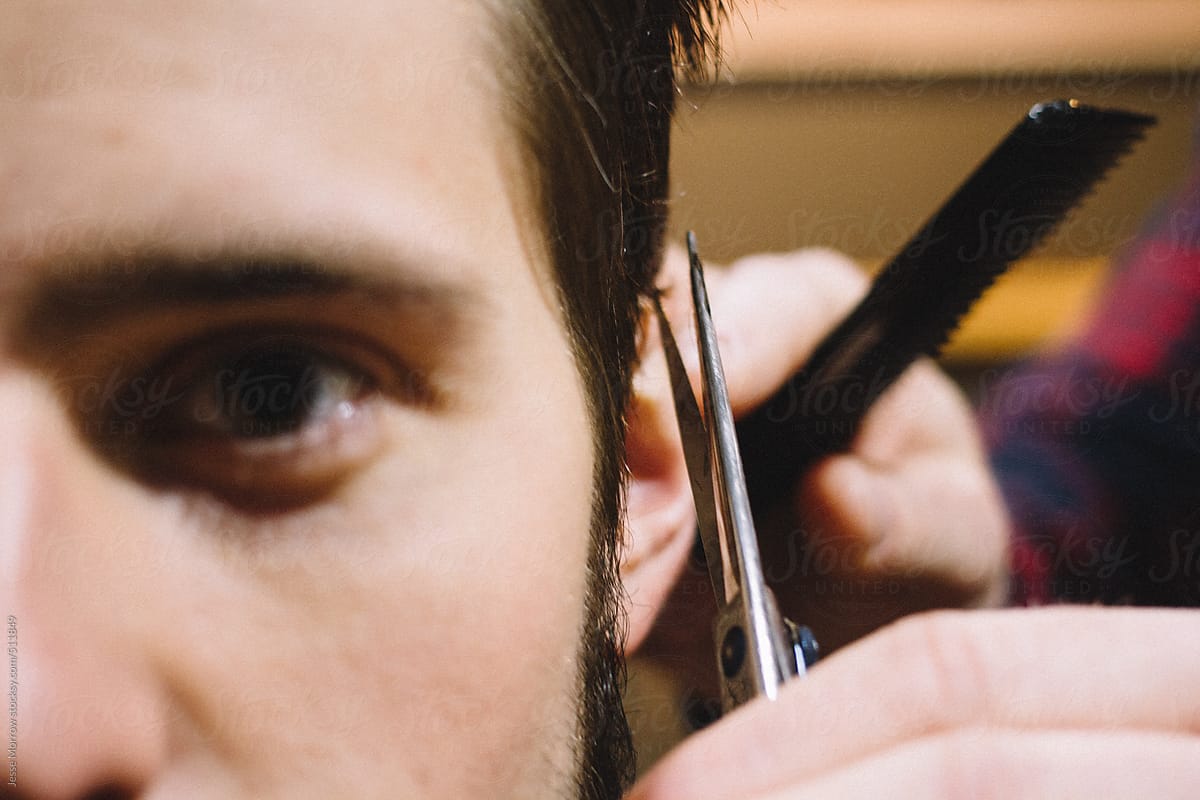 Trendy Barber Cuts for Young Men: Stylish & Timeless Hairstyles