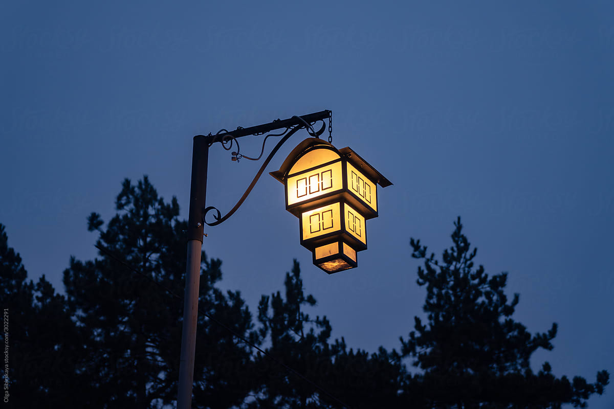 Street lamp background