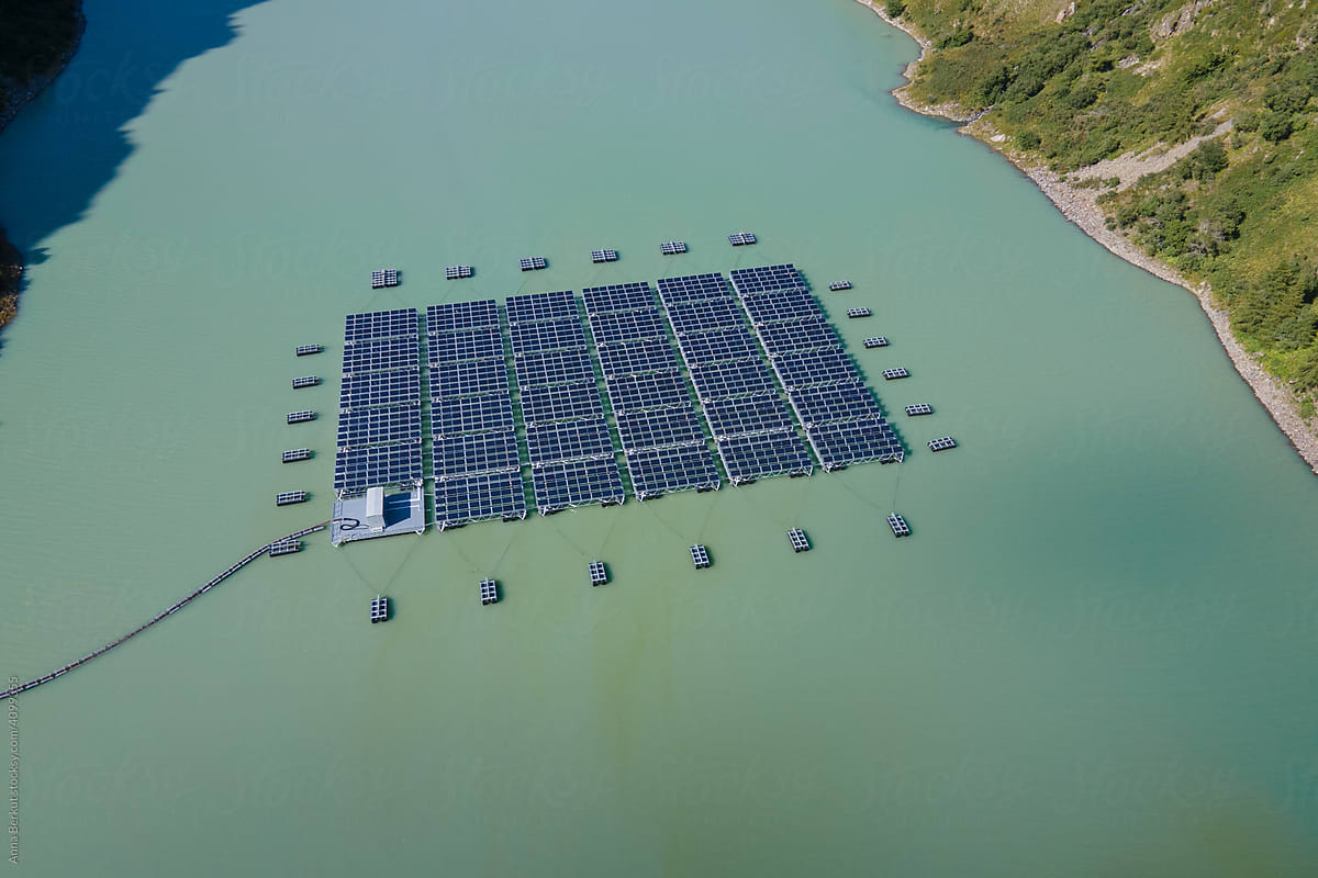 floating solar panels, renewable energy